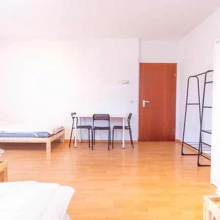 Perfekt Fuer Gruppen Mit Waschmaschine, Einzelbetten, Kueche Aparthotel