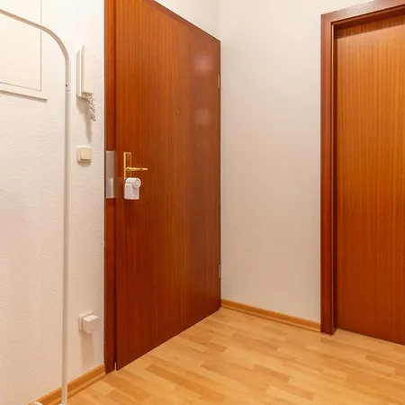 Perfekt Fuer Gruppen Mit Waschmaschine, Einzelbetten, Kueche