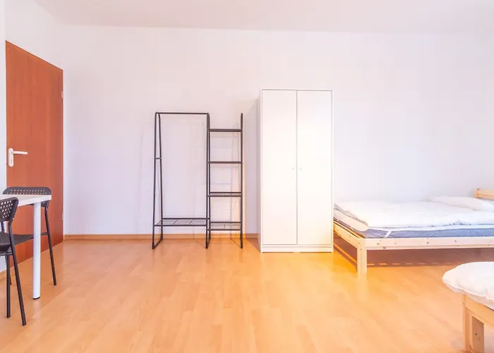 Perfekt Fuer Gruppen Mit Waschmaschine, Einzelbetten, Kueche Hostel